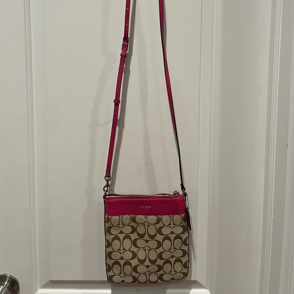 Coach Crossbody Bag - Picture 1 of 5